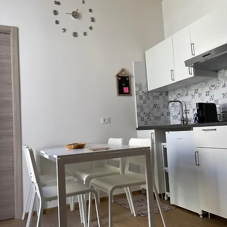 Casa Gioni' * Monopoli