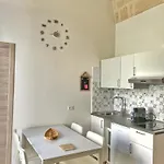 Casa Gioni’ * Monopoli